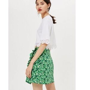 Topshop Green Floral Pencil Wrap Skirt w/ Ruffle Size: 6